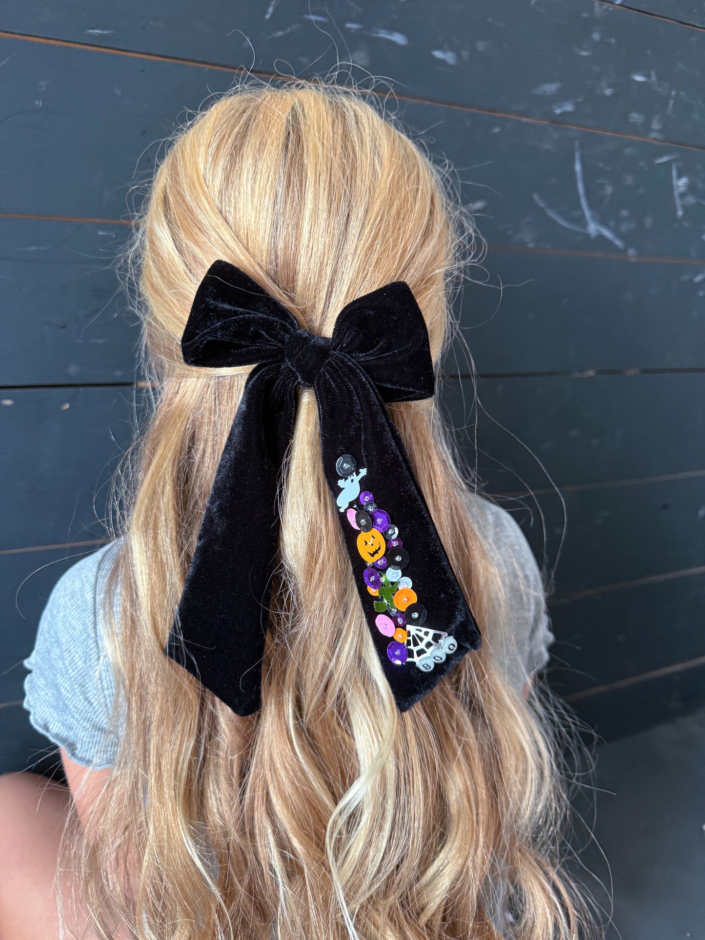 BOO sequin/beaded xl bow