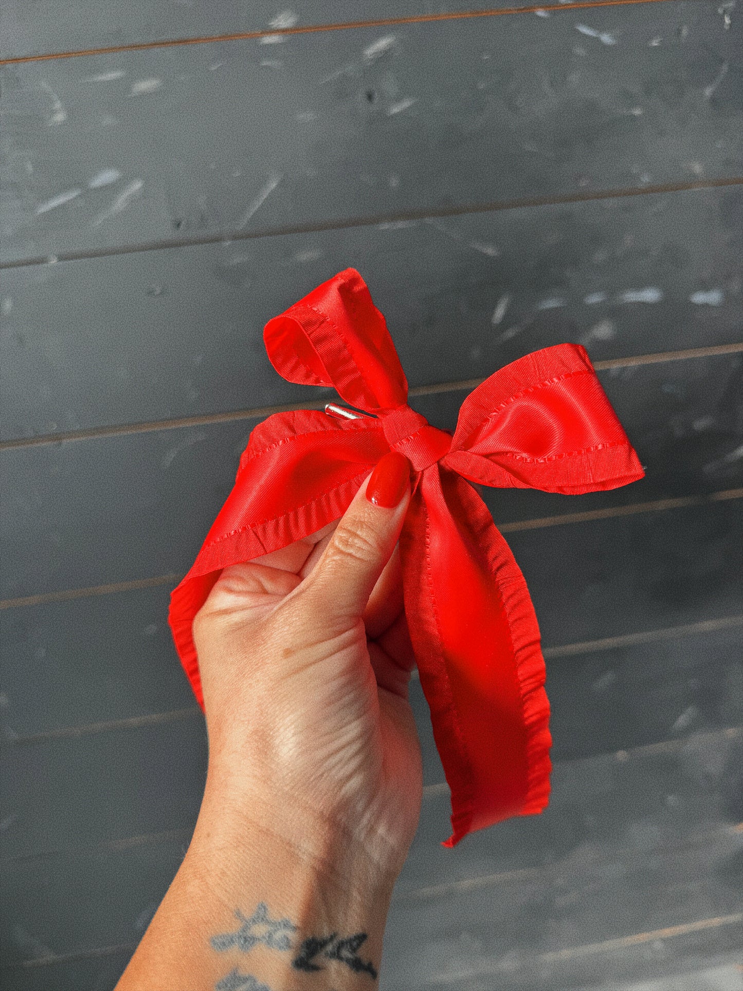Red ruffle trim silk XL bow