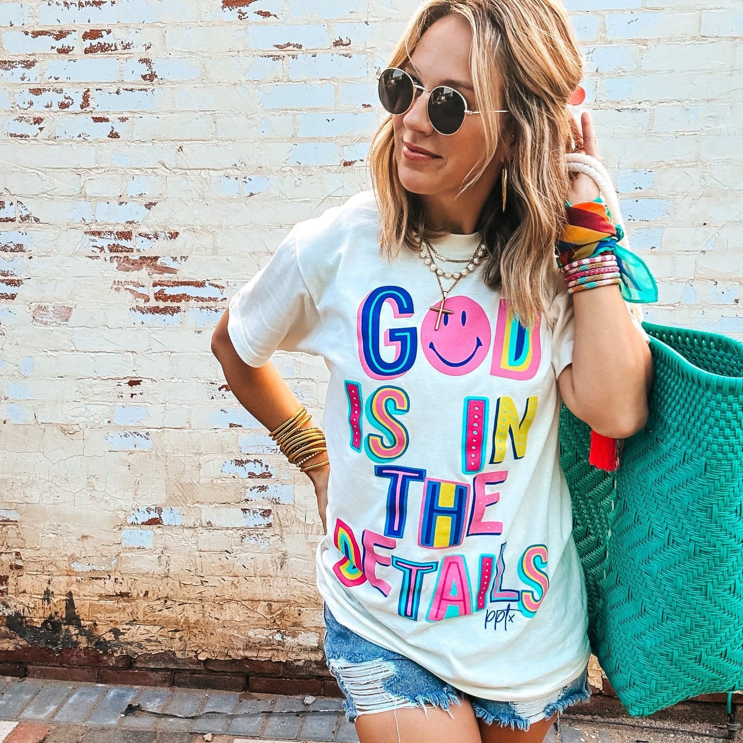 GOD IS IN THE DETAILS KIDS SHIRT