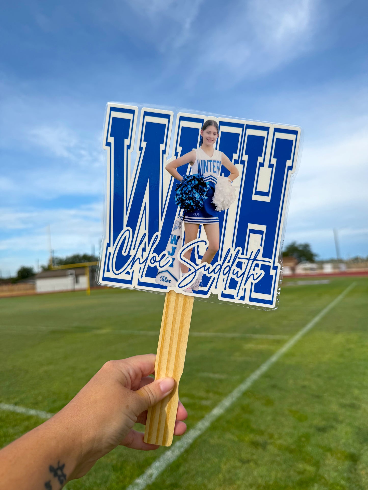 CUSTOM FANS/SIGNS cheer