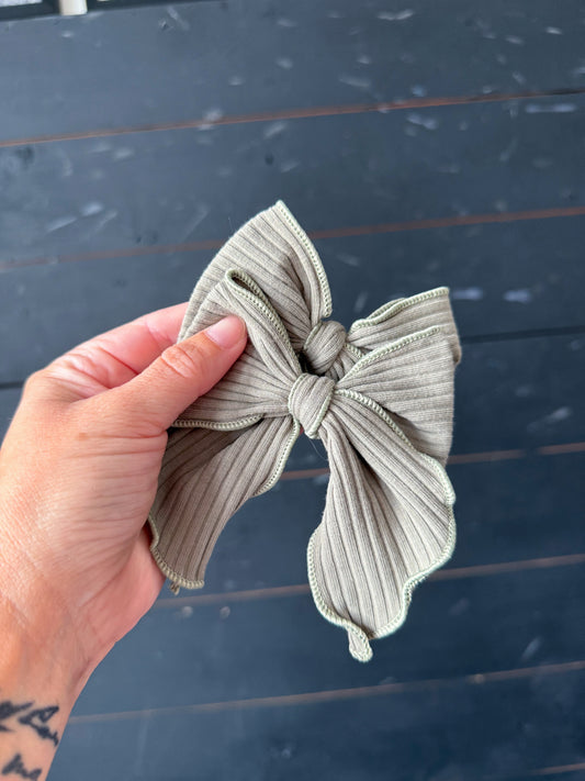 sage green ribbed piggie set